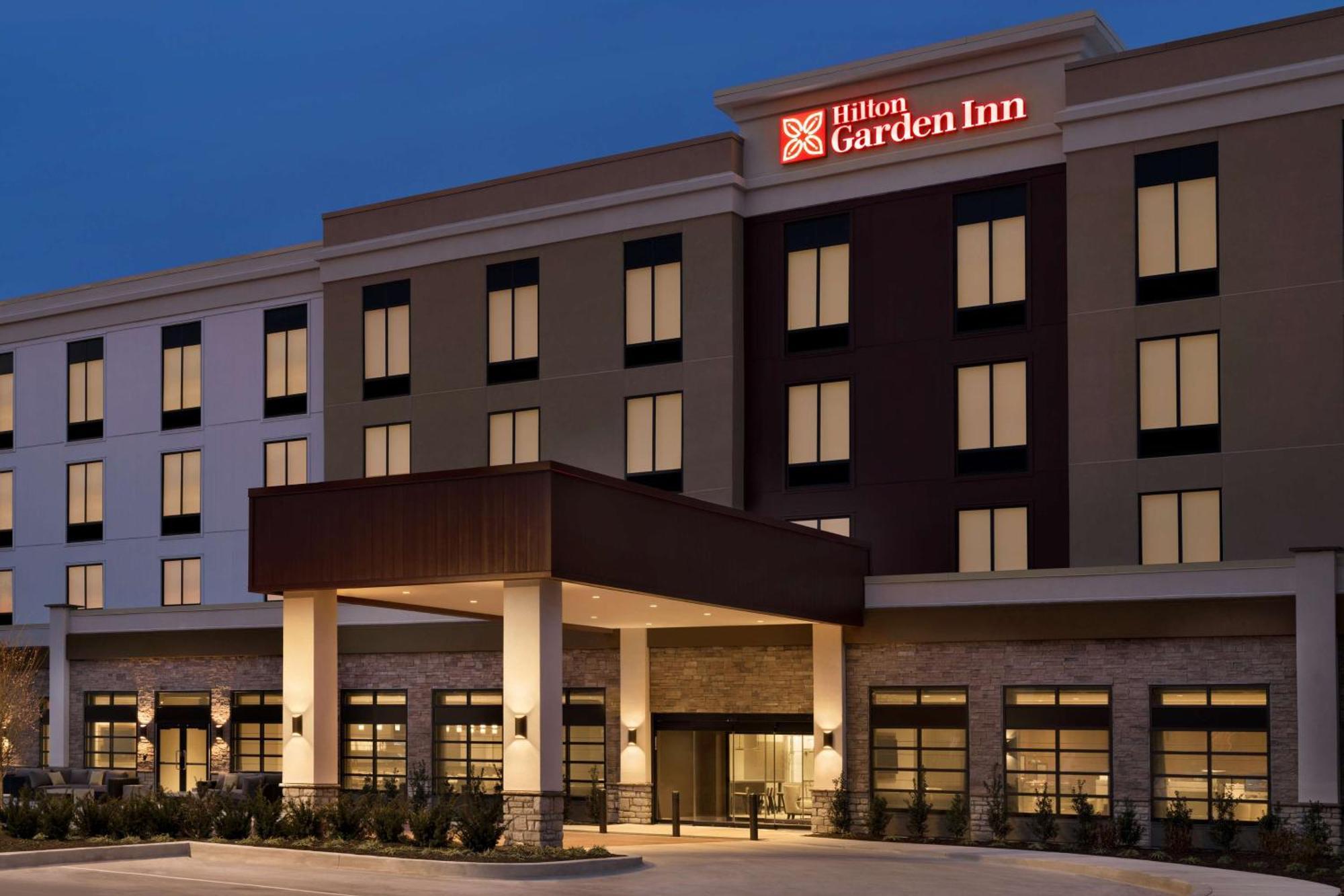 Hilton Garden Inn Newtown Square Radnor Exterior foto